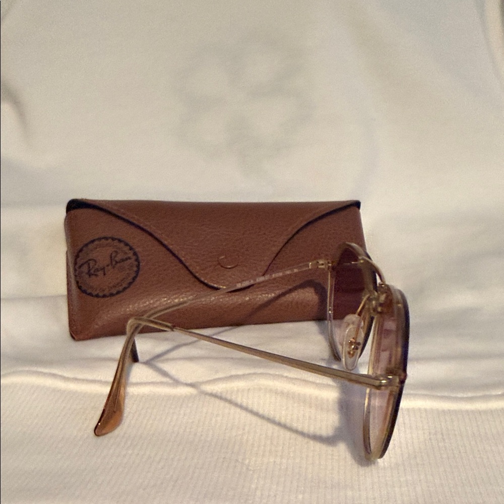 Ray-Ban Gold Frame Sunglasses with Brown/Pink Lenses - Picture 2 of 7